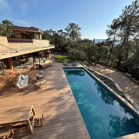 L'immortelle Βίλα *